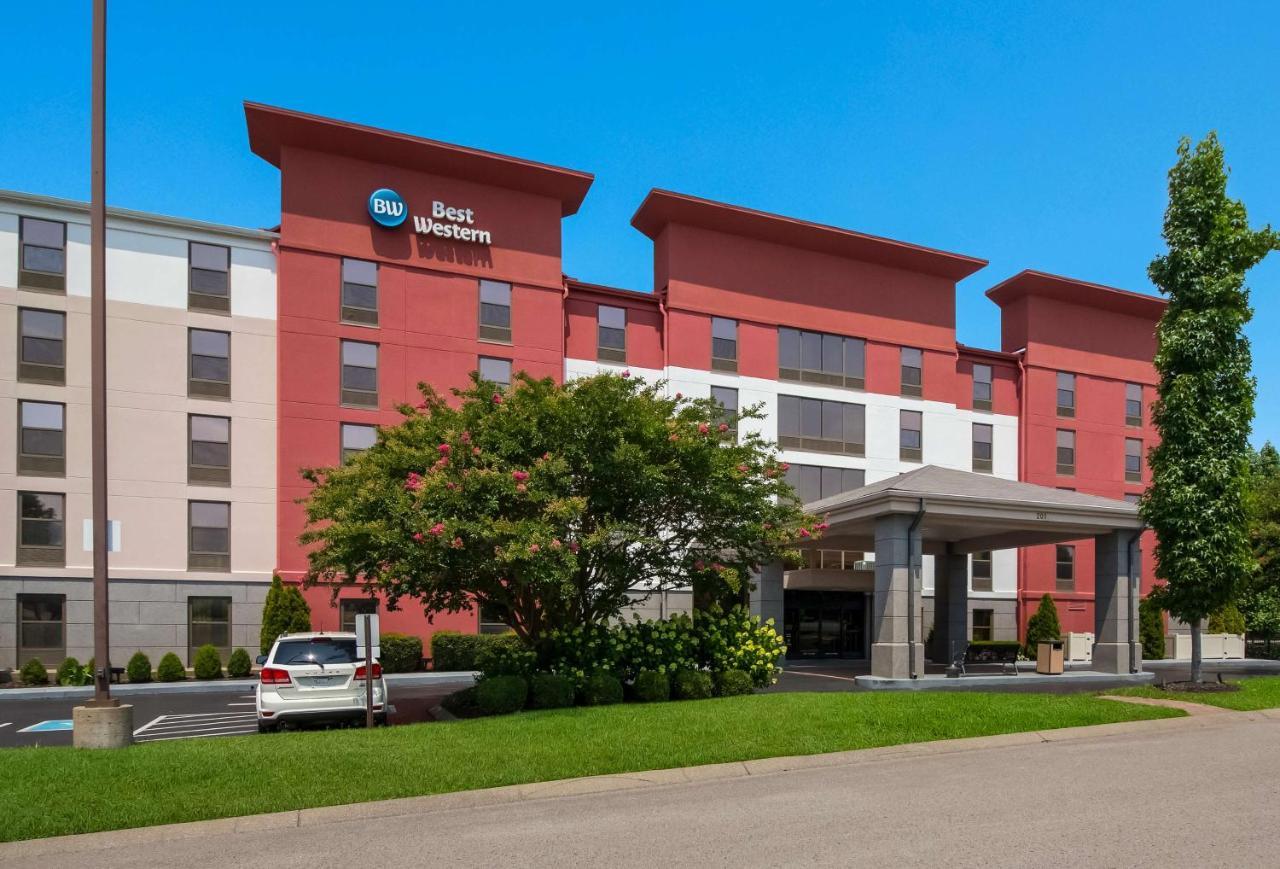 Western Near Opryland Hotel 3*