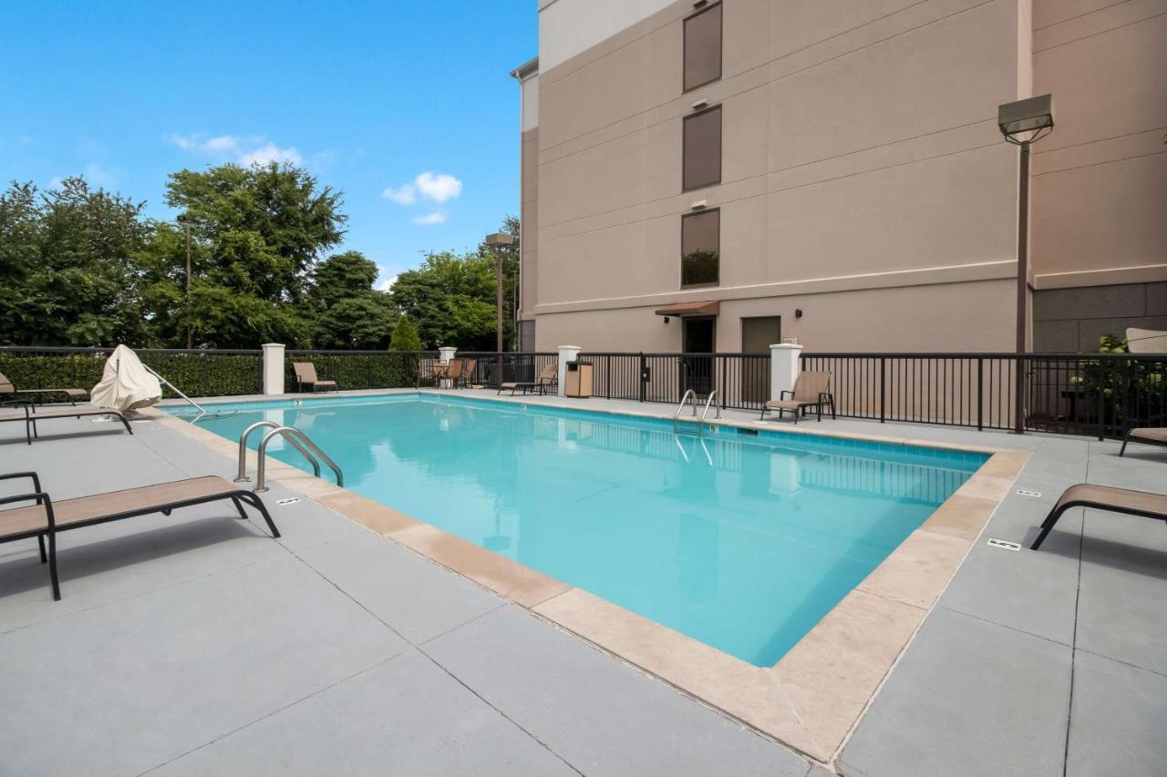 Hotel Western Near Opryland Nashville