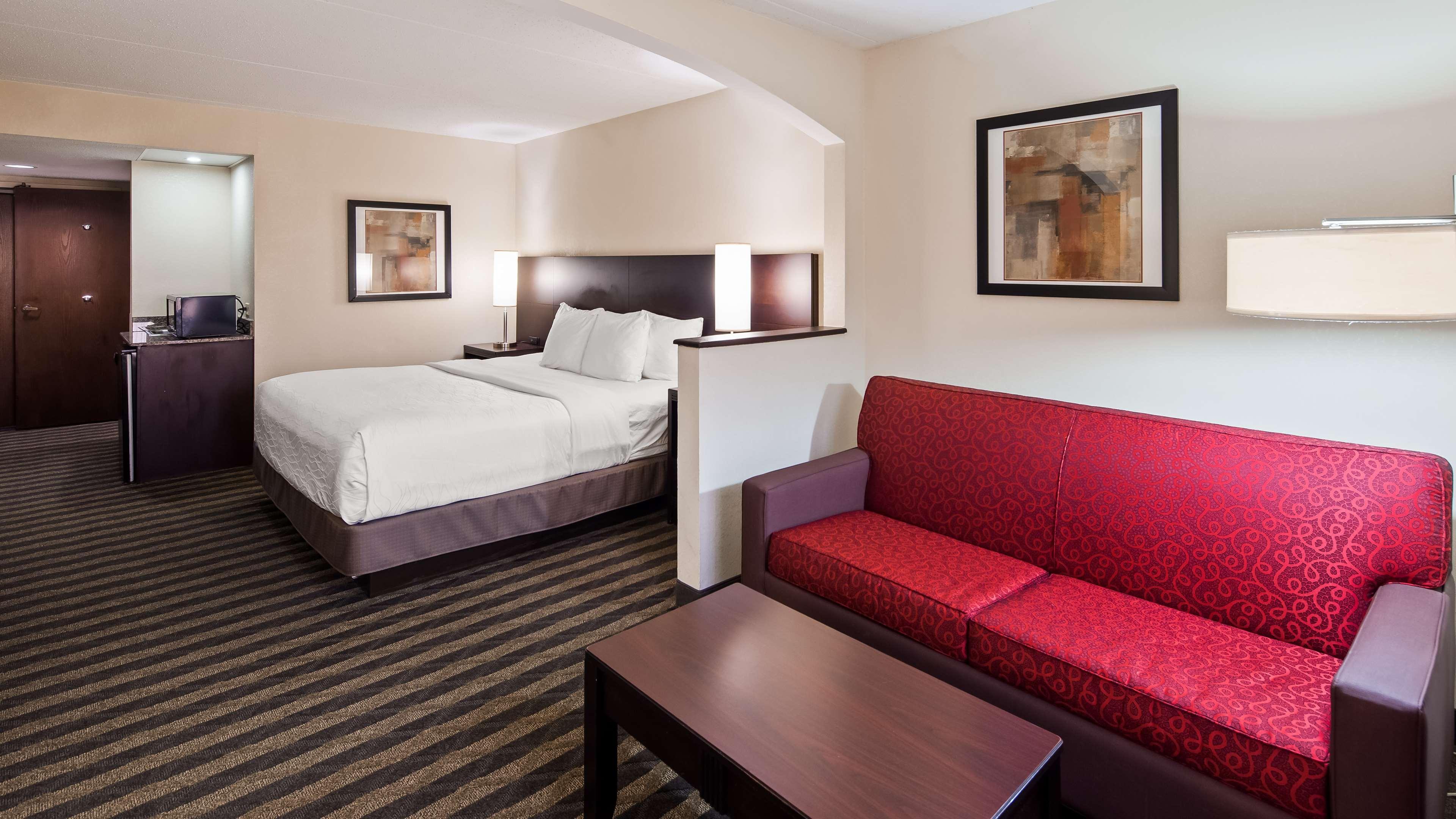 Western Near Opryland 3*