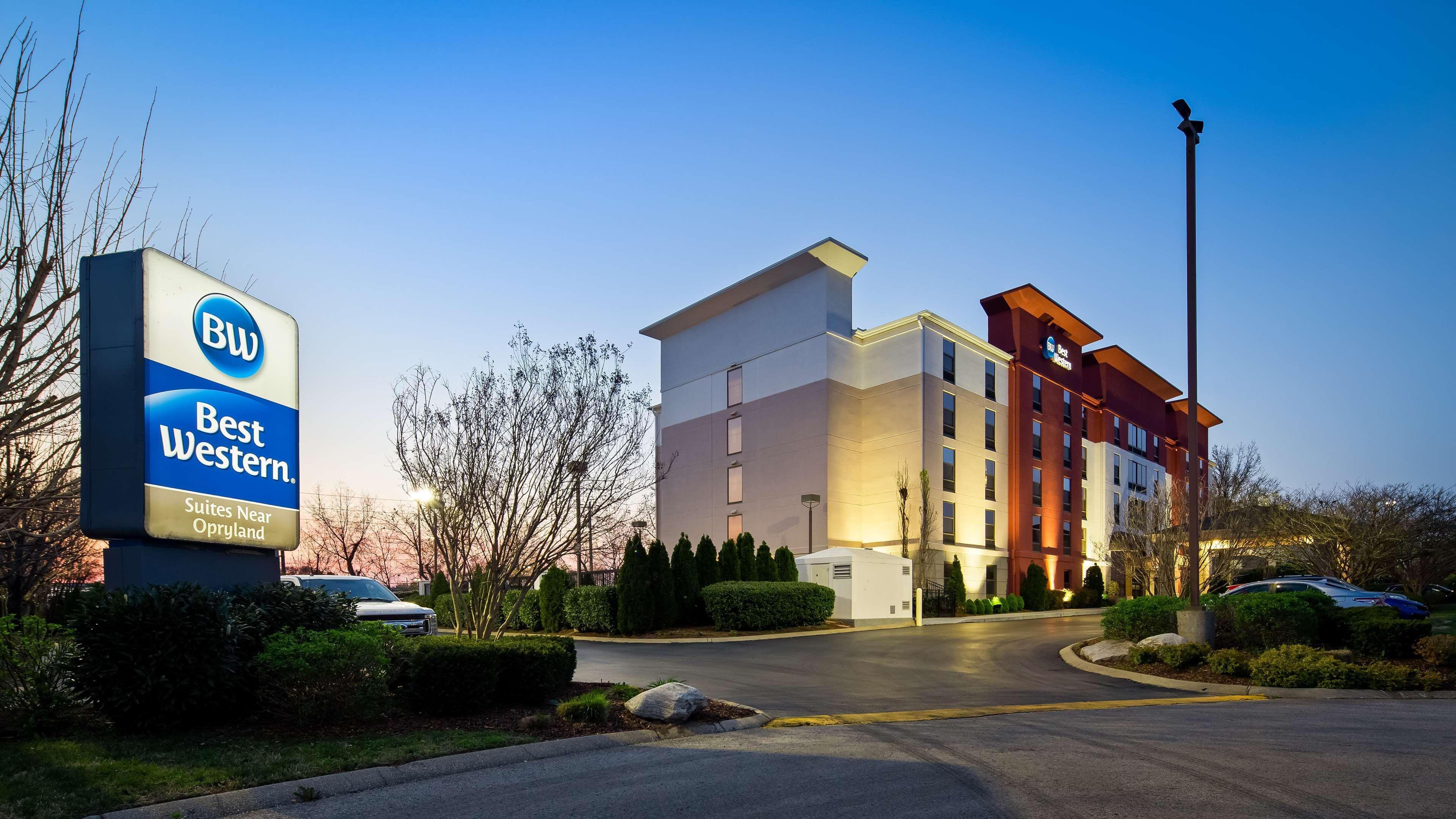 Hotel Western Near Opryland